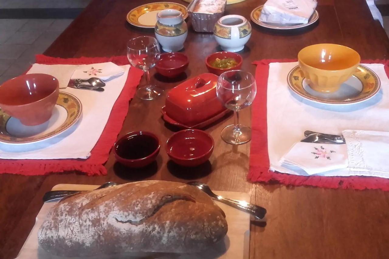 Bed and Breakfast Chez Mialaret Tourniac Экстерьер фото
